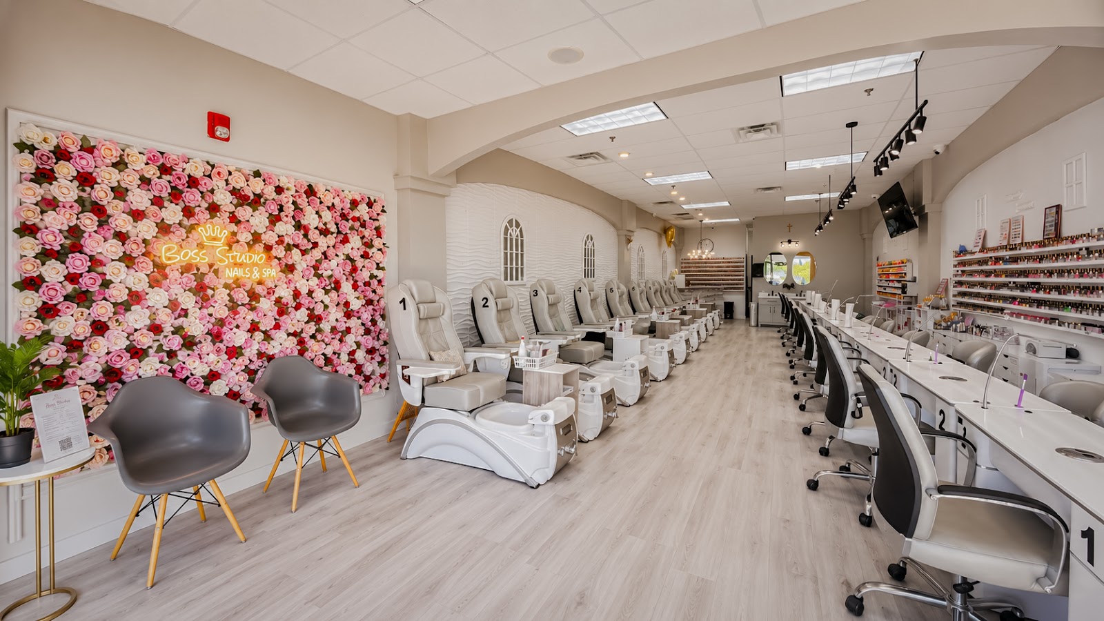 Boss Studio Nails & Spa logo
