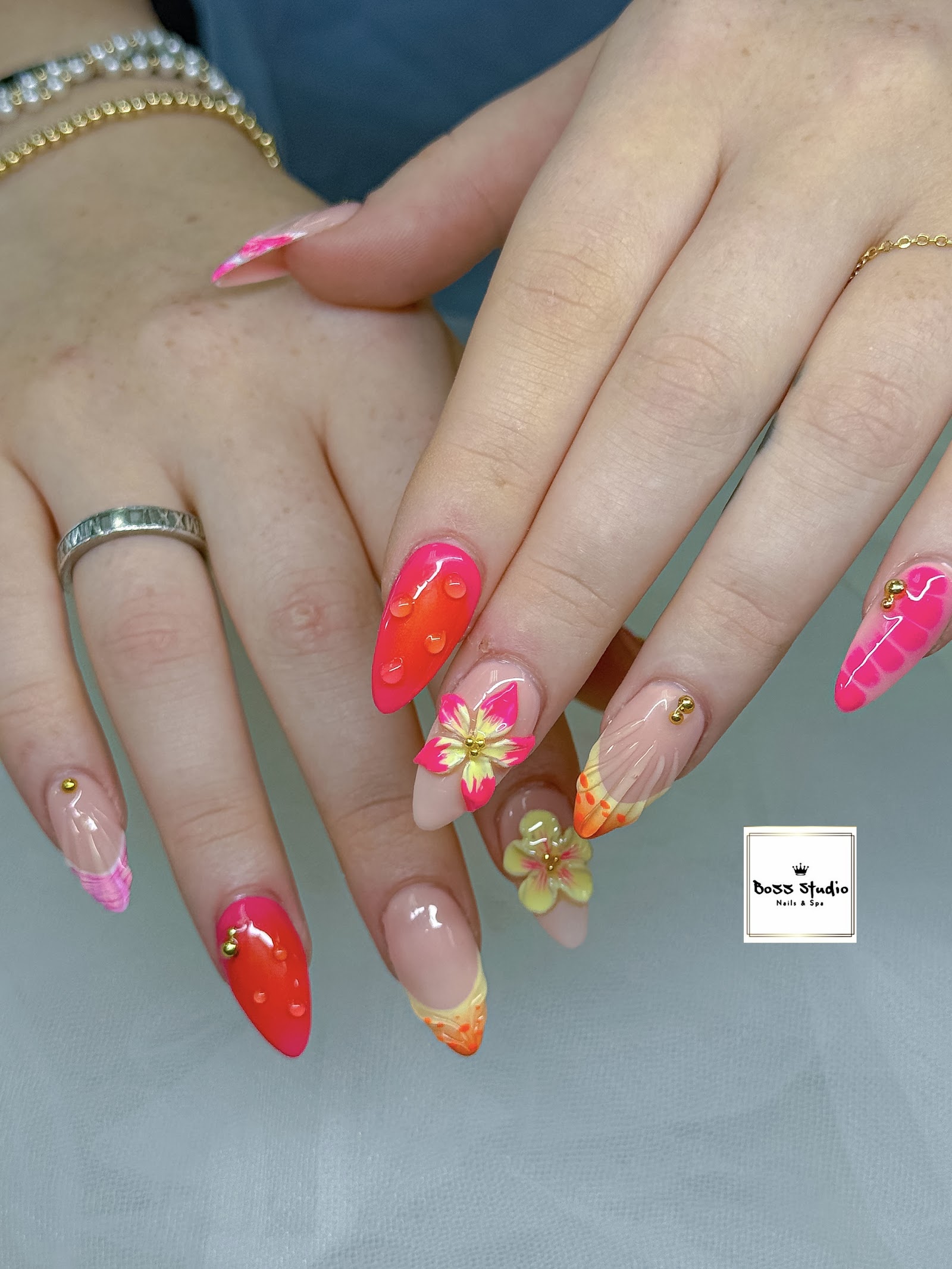 Boss Studio Nails & Spa nail photo 2
