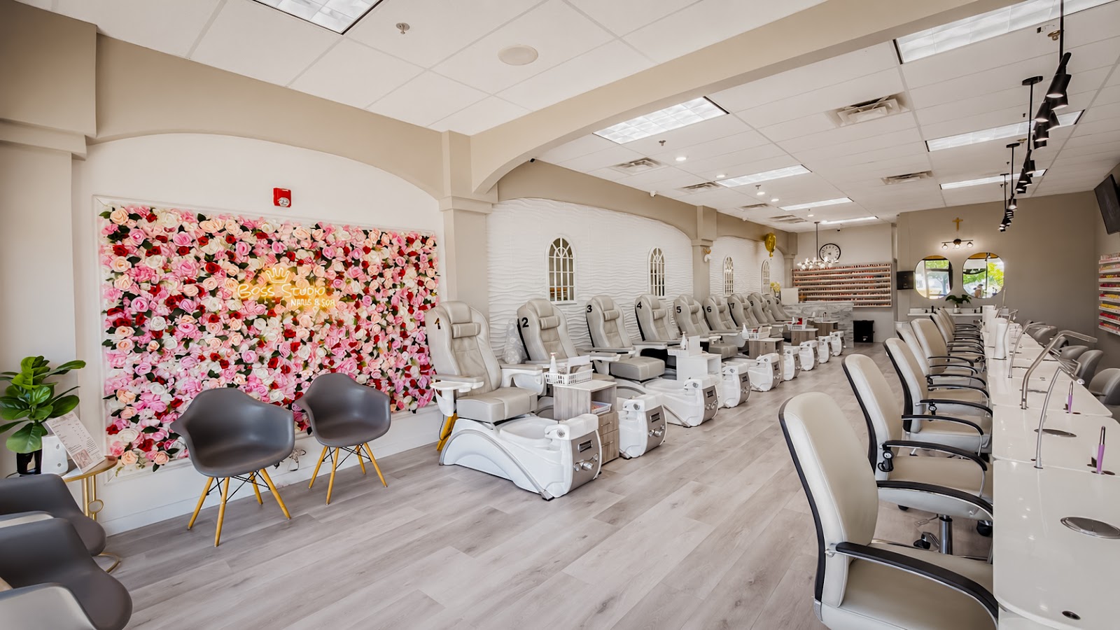 Boss Studio Nails & Spa nail photo 3